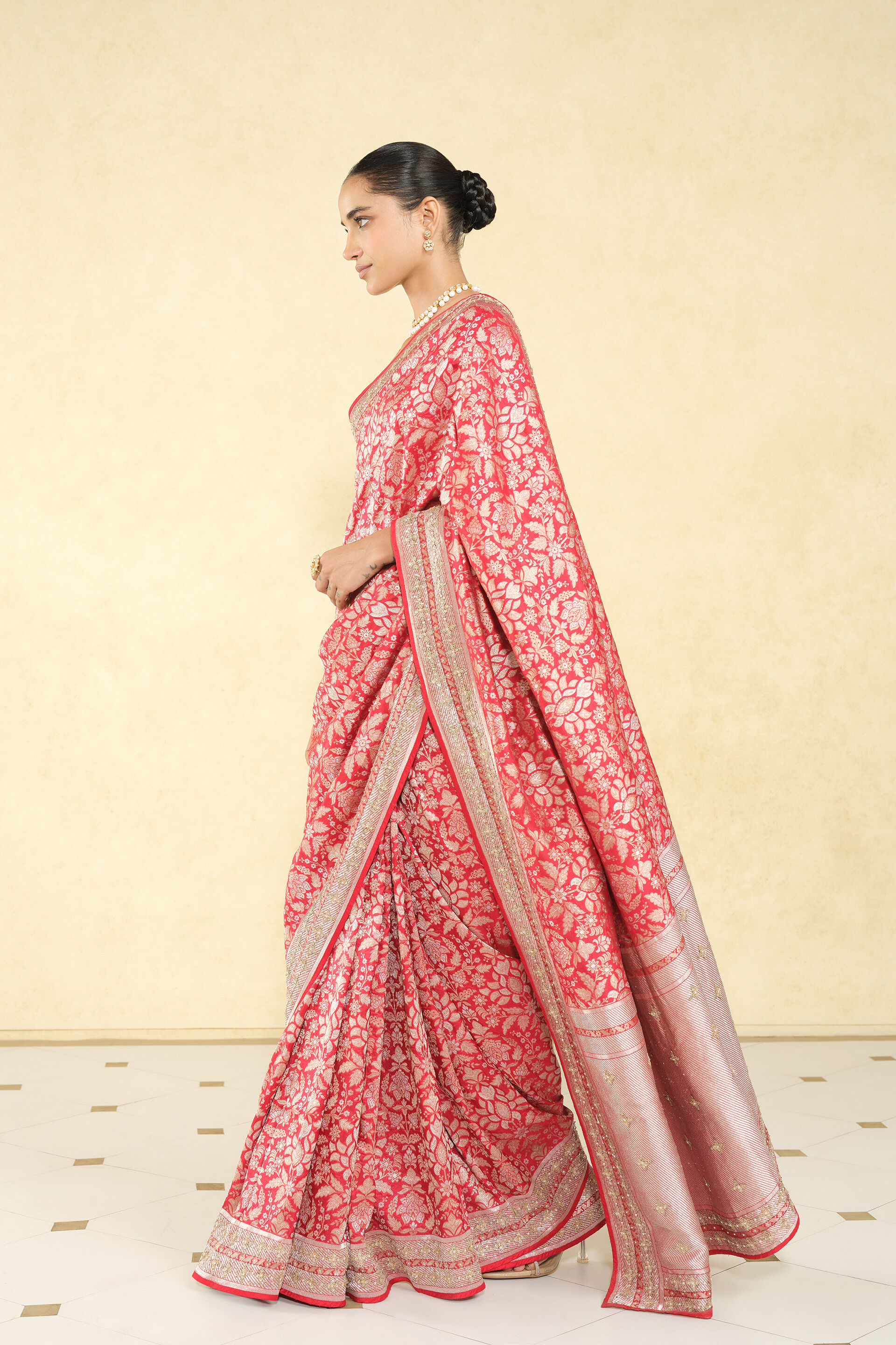 Bhaanavi Handwoven Benarasi Silk Saree - Red, Red, image 4